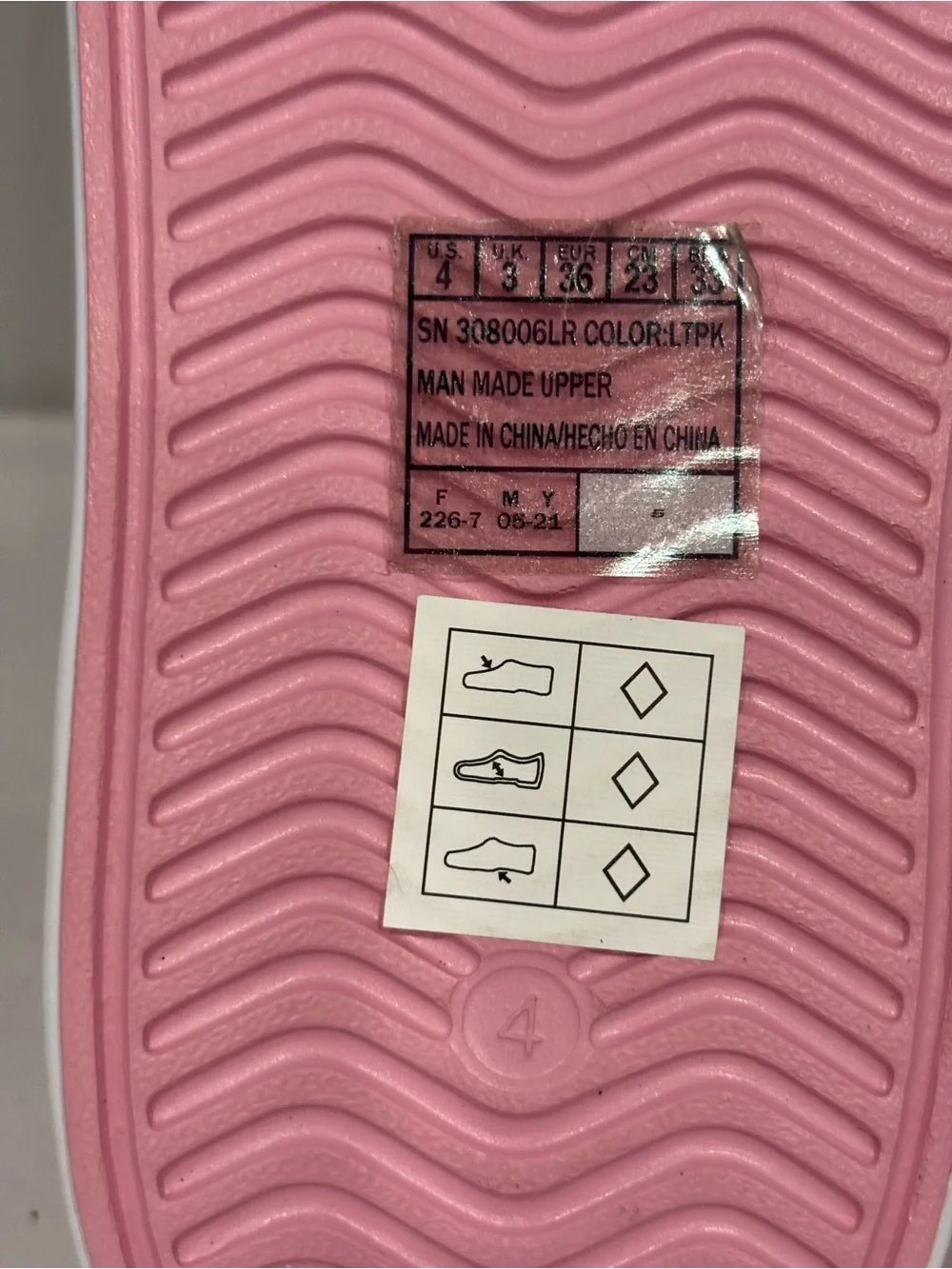 Skechers soft pink